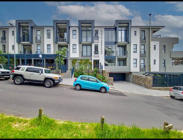 3 BEDROOM APARTMENT FOR SALE IN VREDEHOEK